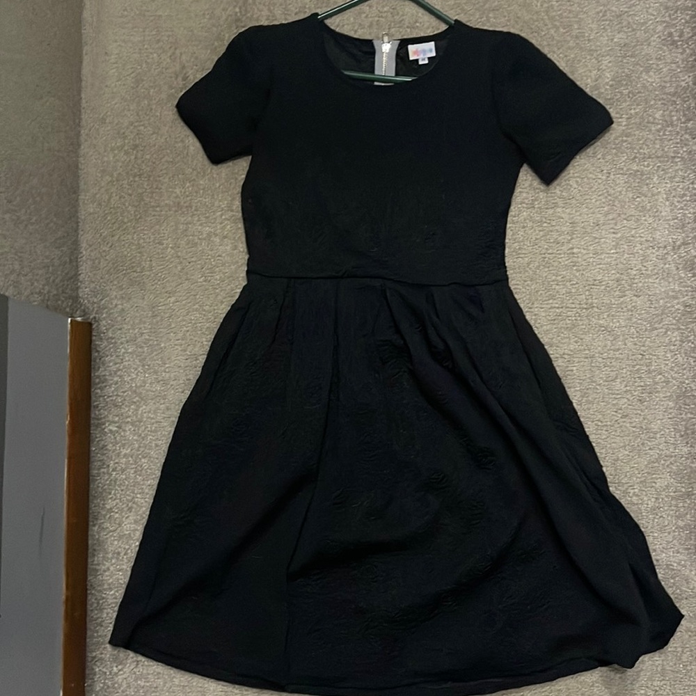 Lularoe Amelia Elegant Black Cherry Rose Embossed A-line Fit & Flare pockets